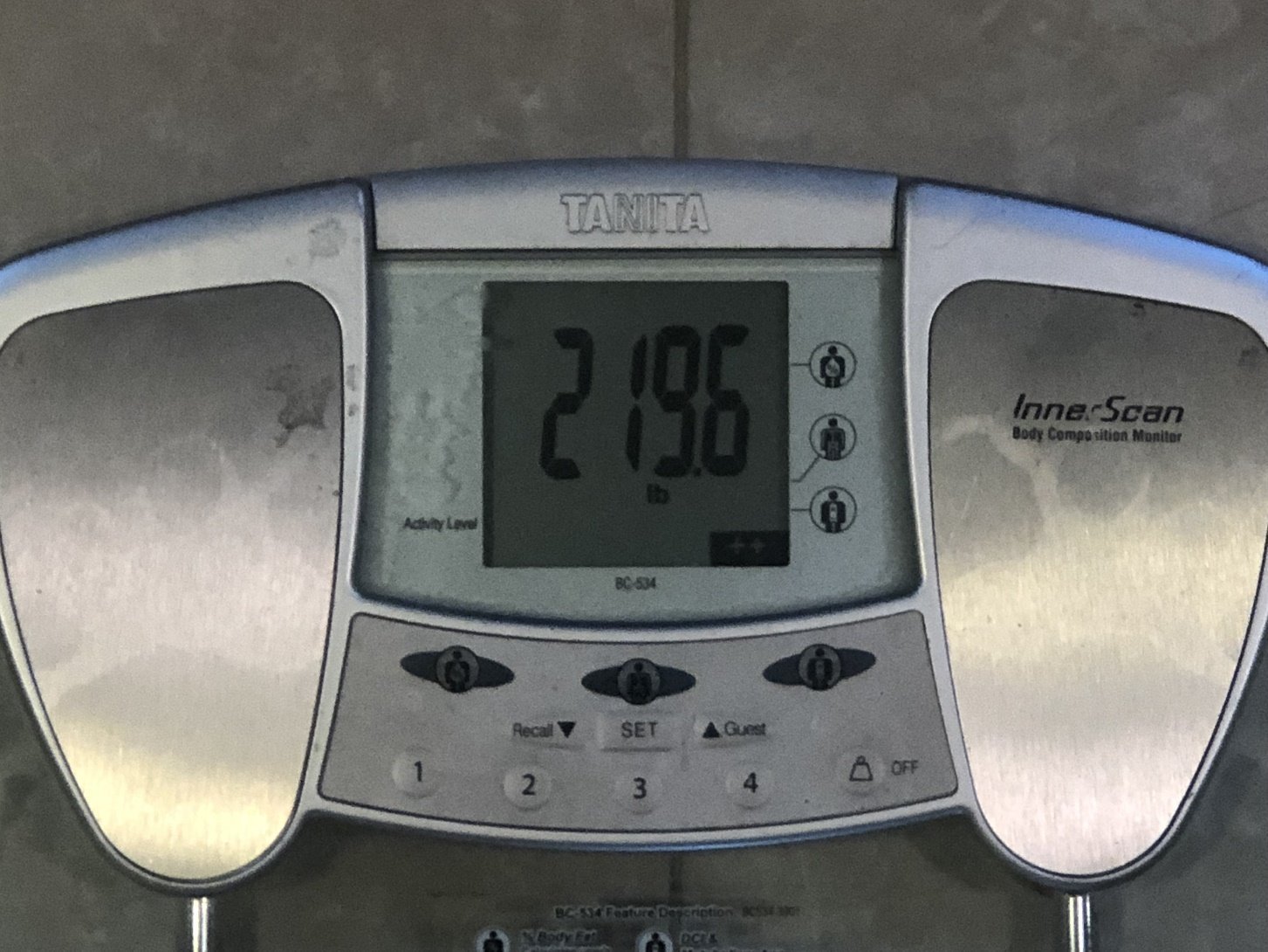 scale reading 219.6 pounds